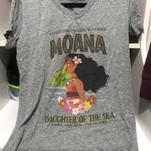 Gray Moana Disney T Shirt